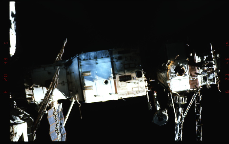 STS063-316-015.jpg