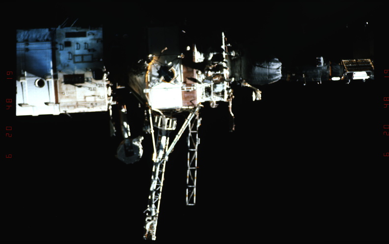 STS063-316-016.jpg