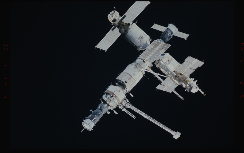 STS063-318-027.jpg