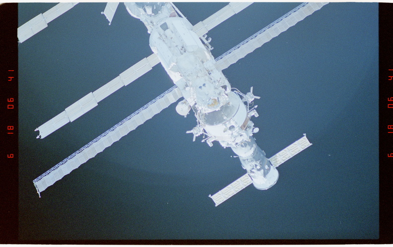 STS063-53-023.jpg