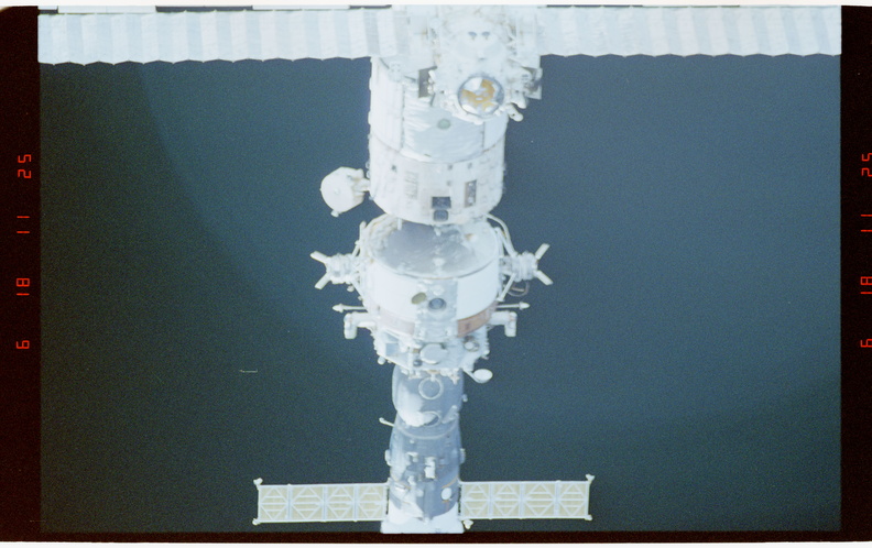 STS063-53-035.jpg