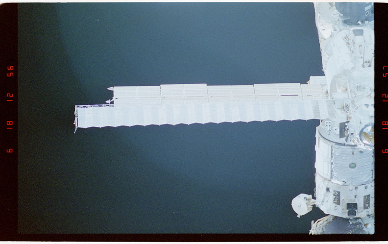 STS063-54-011.jpg