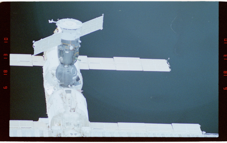 STS063-54-017.jpg