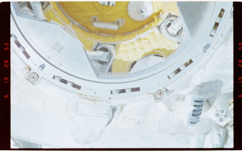 STS063-55-021.jpg