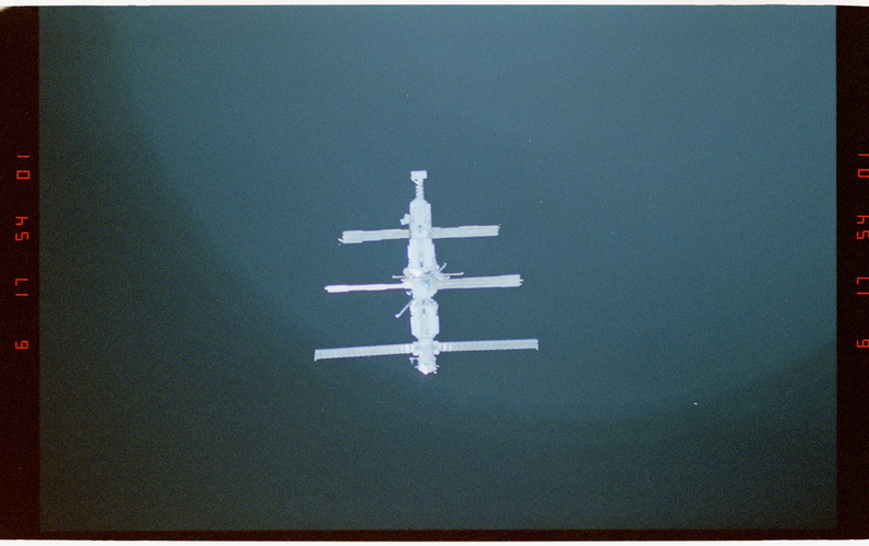 STS063-57-003.jpg
