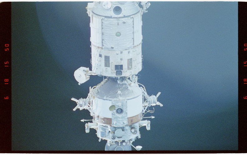 STS063-58-004.jpg