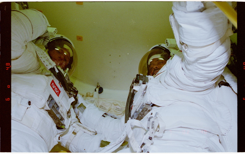 STS063-67-007.jpg