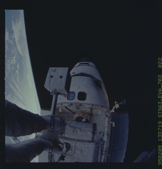 STS063-703-022.jpg