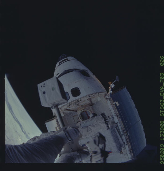 STS063-703-026.jpg
