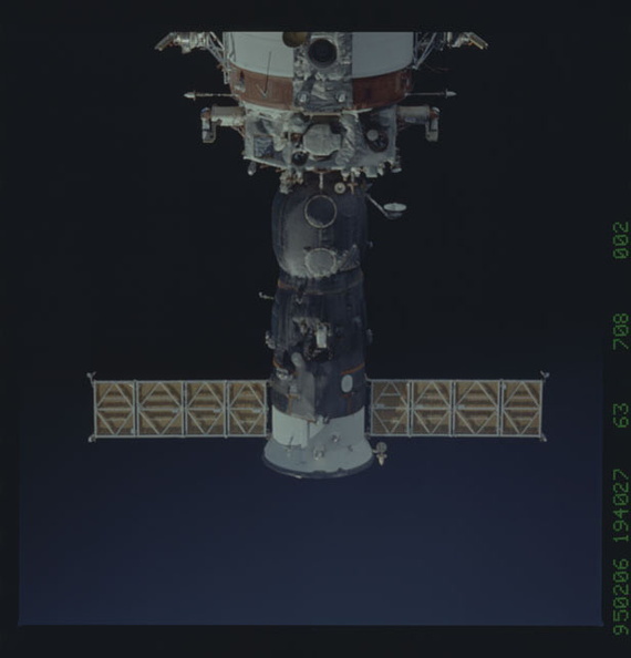 STS063-708-002.jpg