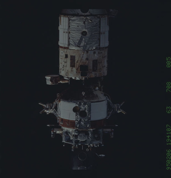 STS063-708-005.jpg