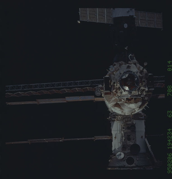 STS063-708-014.jpg