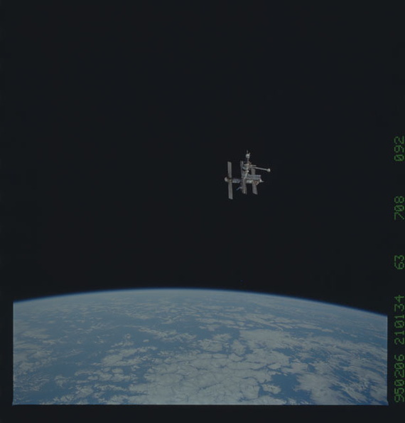 STS063-708-092.jpg