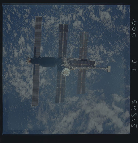 STS063-710-004.jpg