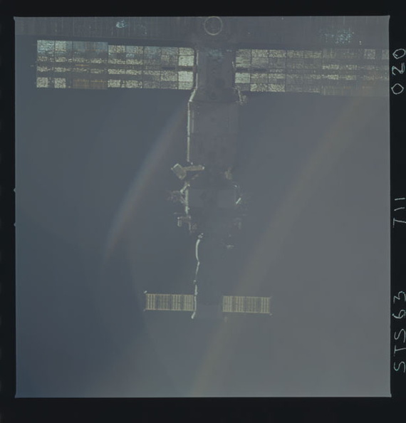 STS063-711-020.jpg