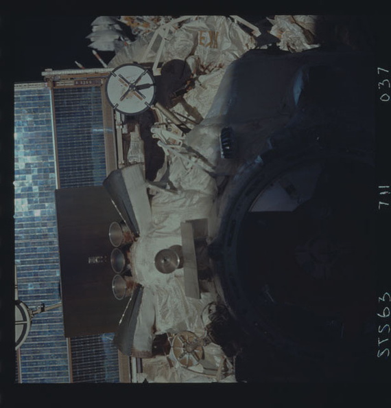 STS063-711-037.jpg
