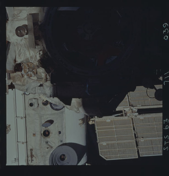 STS063-711-039.jpg