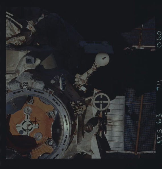 STS063-711-060.jpg