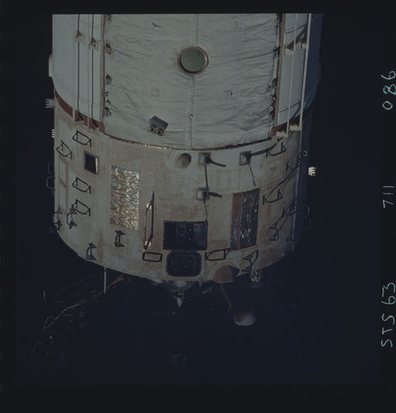 STS063-711-086.jpg