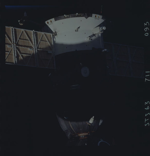 STS063-711-093.jpg