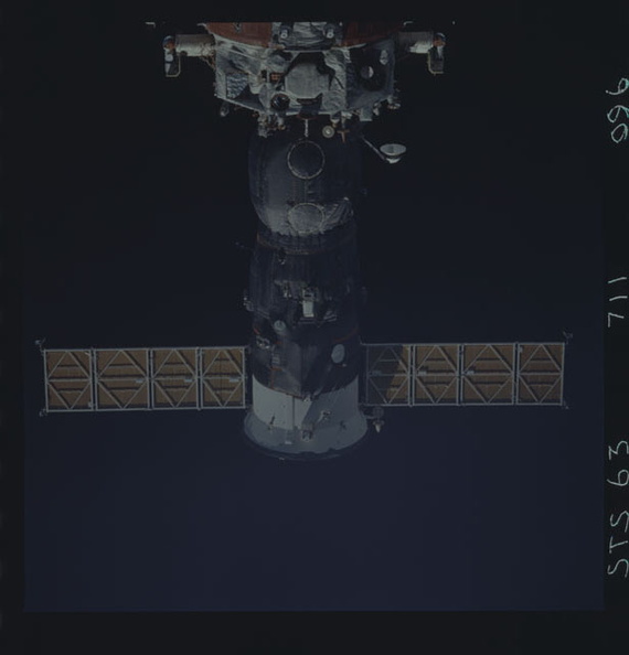 STS063-711-096.jpg