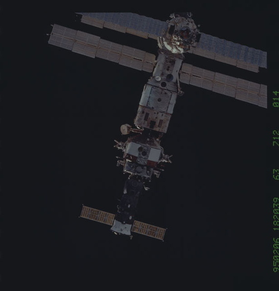 STS063-712-014.jpg