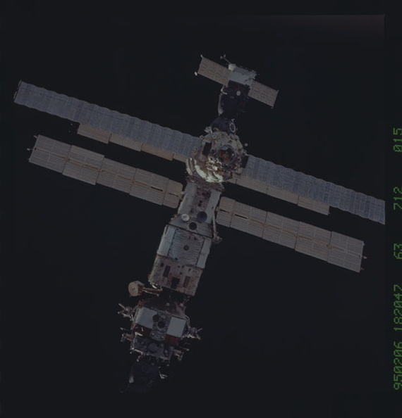 STS063-712-015.jpg