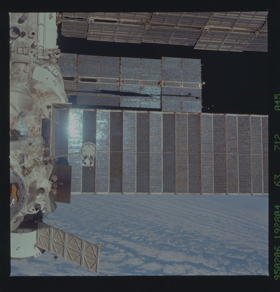 STS063-712-045.jpg