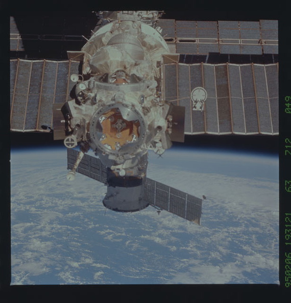 STS063-712-049.jpg
