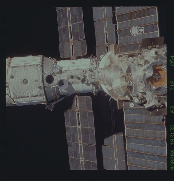 STS063-712-054.jpg