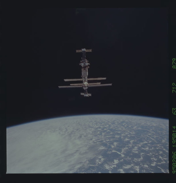 STS063-712-079.jpg