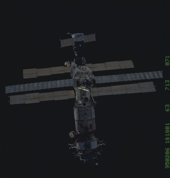STS063-713-071.jpg