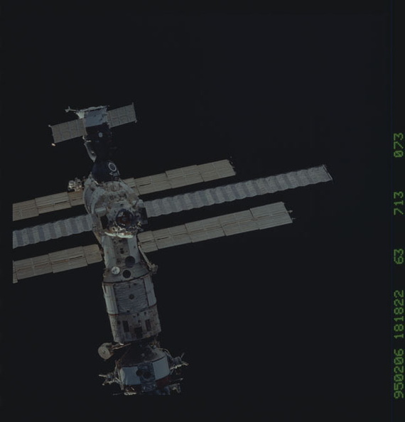 STS063-713-073.jpg