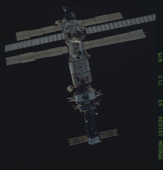STS063-713-075.jpg