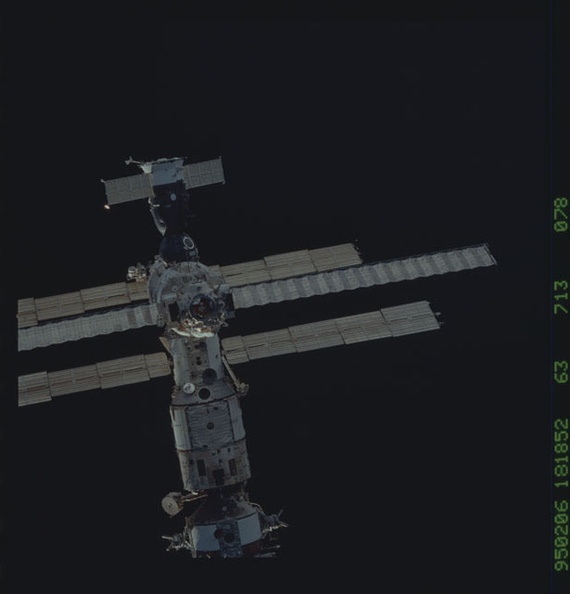 STS063-713-078.jpg