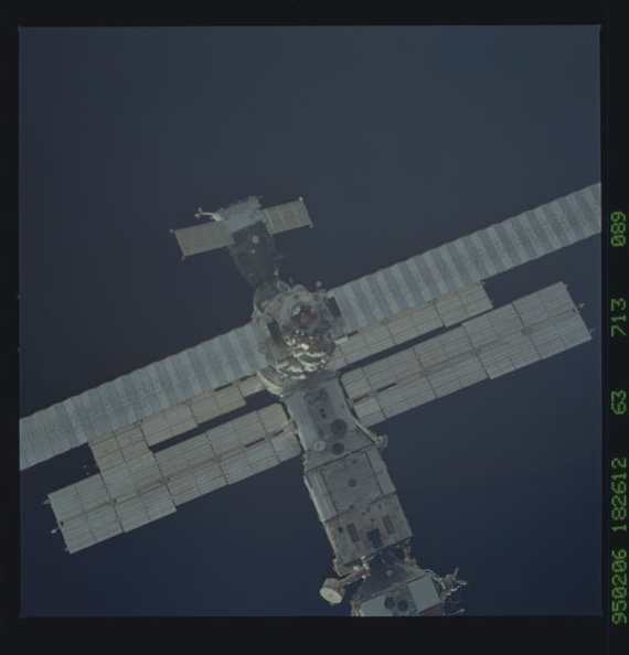 STS063-713-089.jpg