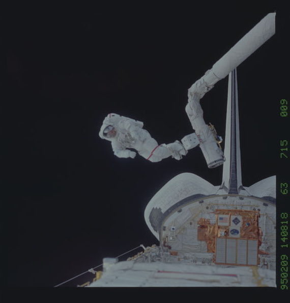 STS063-715-009.jpg