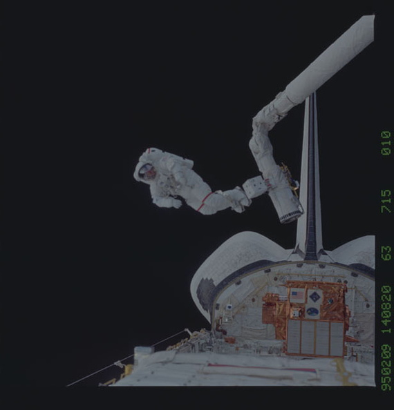 STS063-715-010.jpg