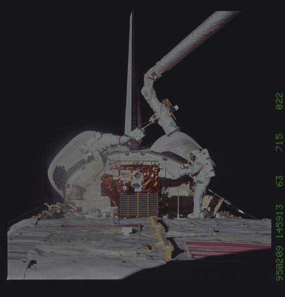 STS063-715-022.jpg