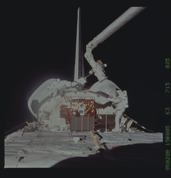 STS063-715-025.jpg