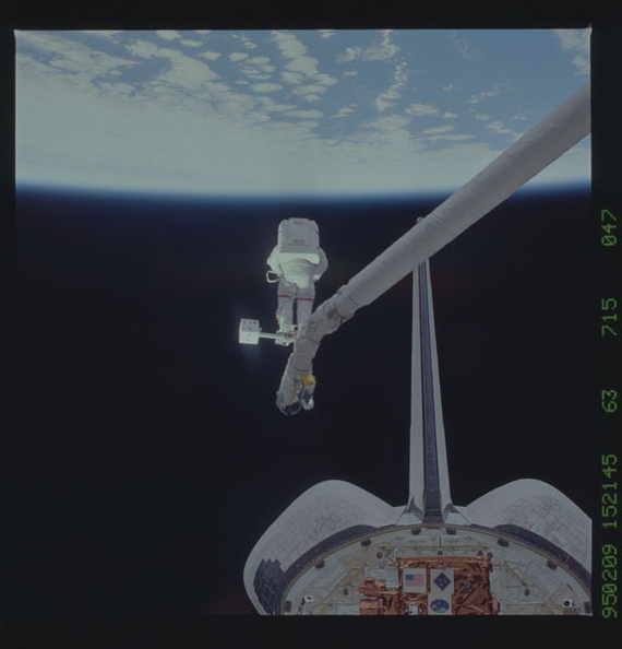 STS063-715-047.jpg