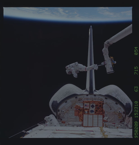 STS063-715-054.jpg