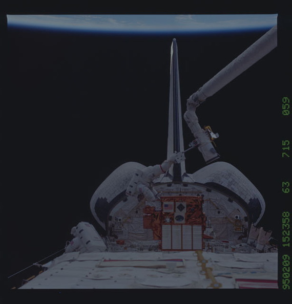 STS063-715-059.jpg