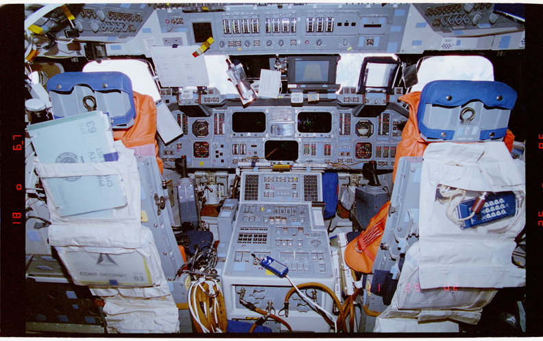 STS063-99-015.jpg
