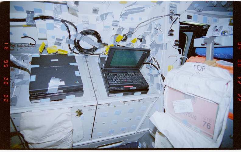 STS076-306-005.jpg