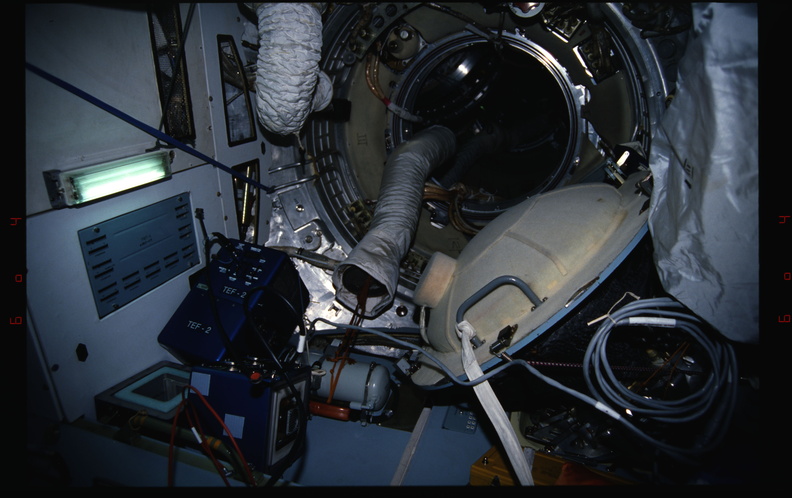 STS076-312-003.jpg
