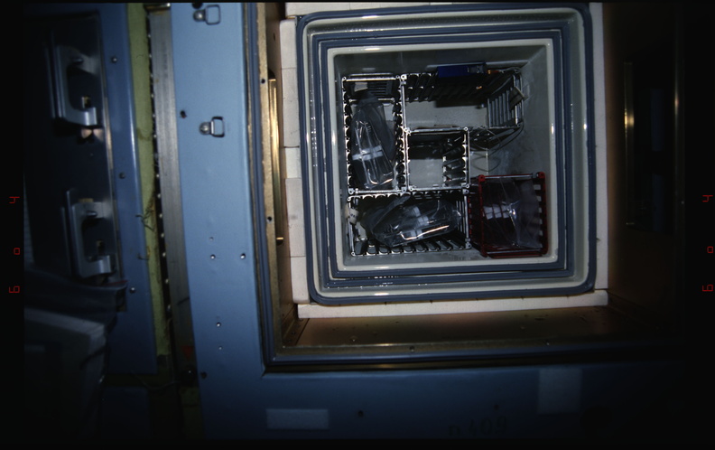 STS076-312-010.jpg