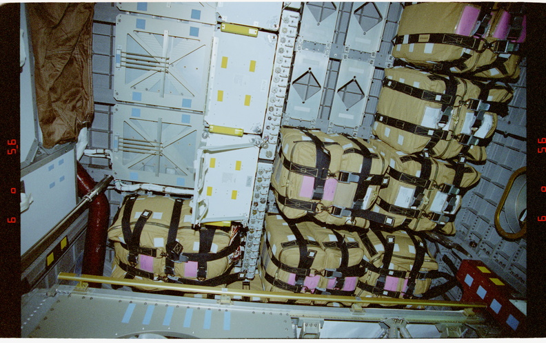 STS076-315-007.jpg