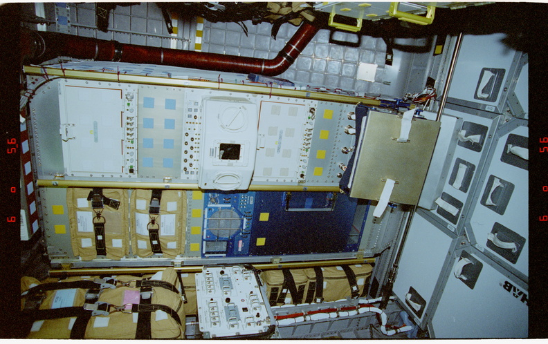 STS076-315-010.jpg