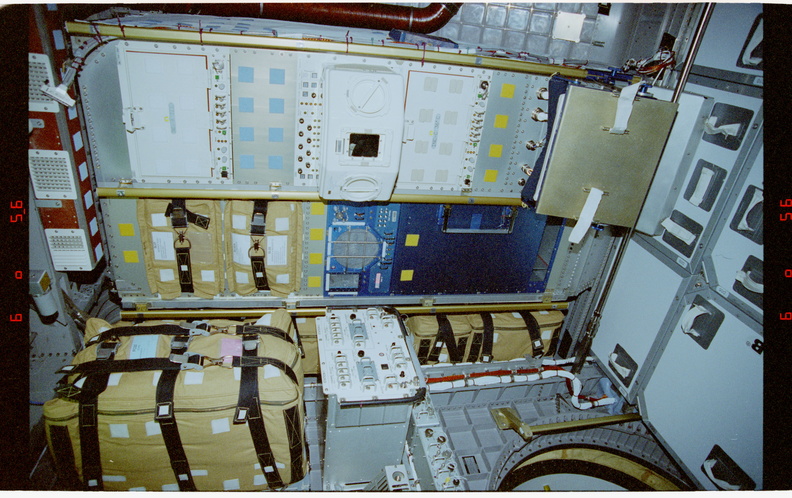 STS076-315-011.jpg